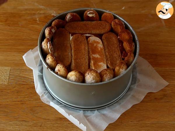 Charlota de tiramisú sin huevo - Preparación paso 6