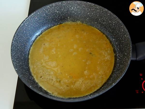 Sándwich de tortilla - Egg sandwich hack – Receta express - Preparación paso 2