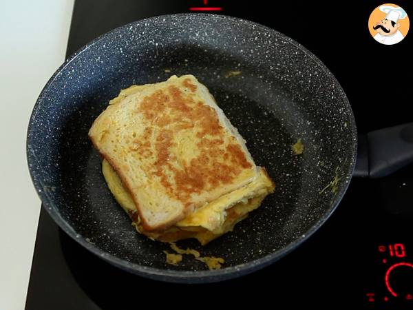 Sándwich de tortilla - Egg sandwich hack – Receta express - Preparación paso 5