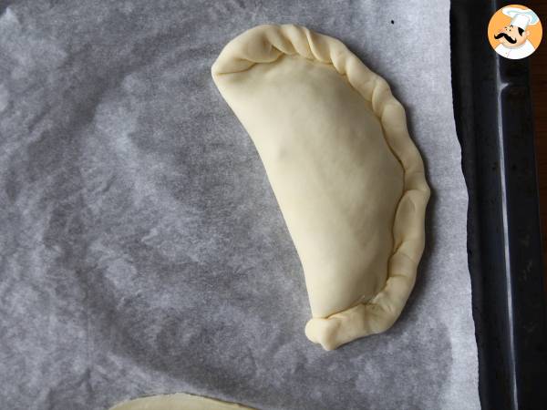 Empanadillas de hojaldre rellenas de champiñones y espinacas - Preparación paso 4