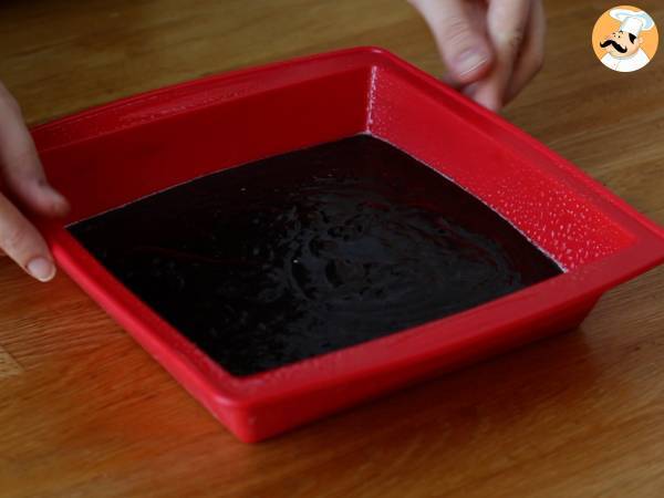 Pastel de Oreo, con sólo 3 ingredientes y ¡listo en 6 minutos en el microondas! - Preparación paso 3