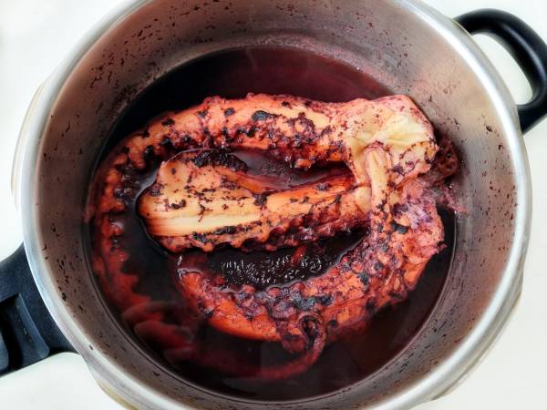 Guiso de garbanzos con rejos y tomate - Preparación paso 3