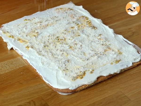 Brazo de gitano de coco y maracuyá - Preparación paso 5