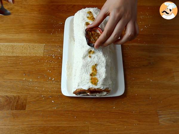 Brazo de gitano de coco y maracuyá - Preparación paso 7