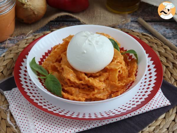 Pesto calabrese con pasta y burrata cremosa - Preparación paso 7