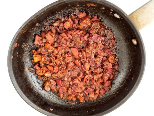 Espaguetis con lacón, pimentón y vino tinto {A tope de sabor} - Preparación paso 7