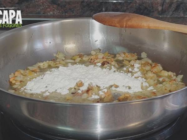 Champiñones en salsa - Preparación paso 4