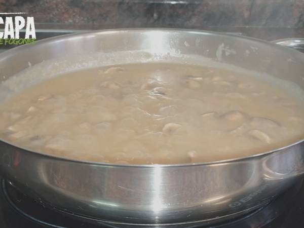 Champiñones en salsa - Preparación paso 7