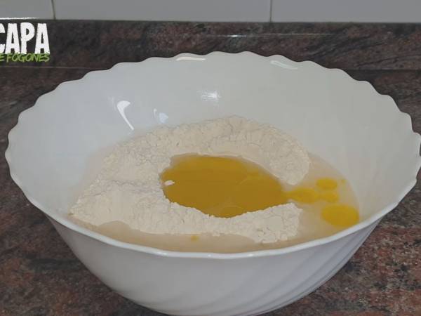 Masa de pizza casera en 10 minutos - Preparación paso 2