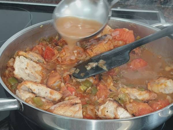 Sopa de pescado - Preparación paso 19