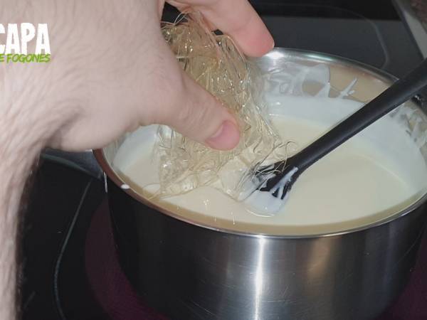 Vasitos de queso crema y mermelada - Preparación paso 3