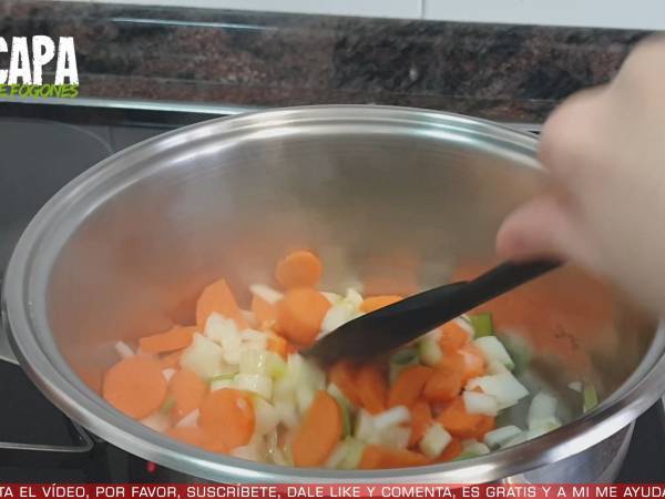 Sopa de pollo - Preparación paso 3