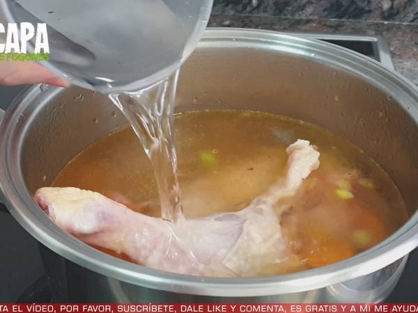 Sopa de pollo - Preparación paso 6