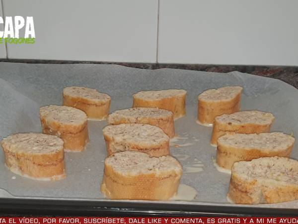 Torrijas de leche condensada al horno - Preparación paso 4