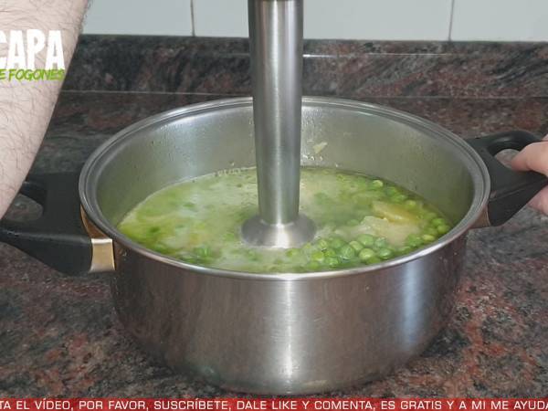 Crema de guisantes - Preparación paso 6