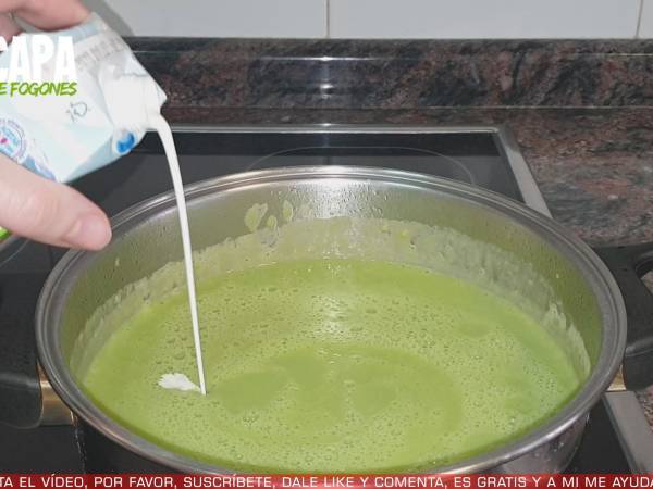 Crema de guisantes - Preparación paso 7