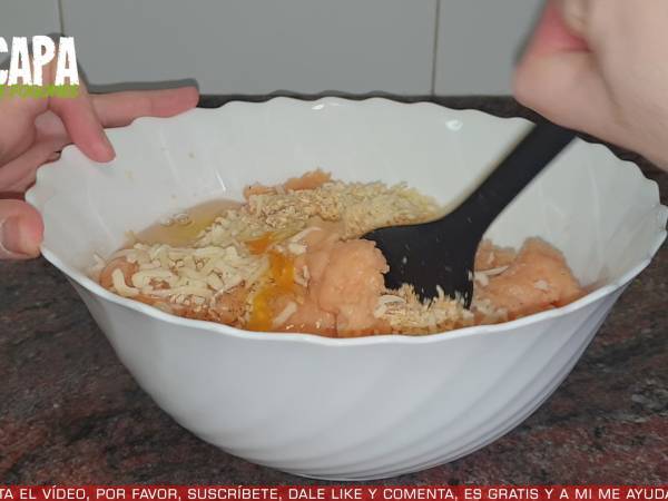 Albóndigas de pollo con salsa de mango y curry - Preparación paso 2