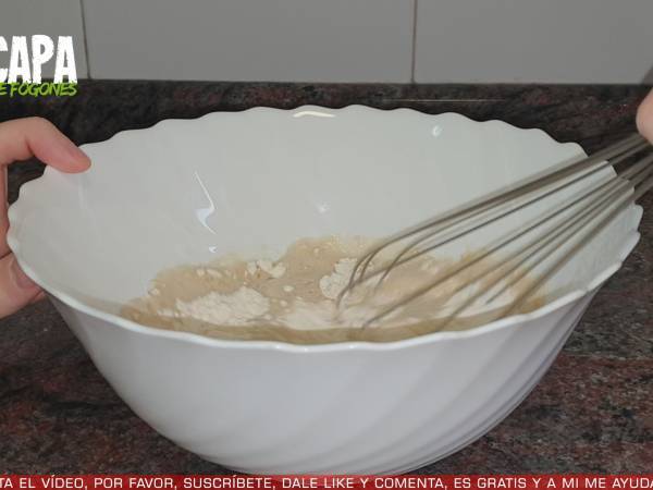 Calamares a la romana con mayonesa picante - Preparación paso 3