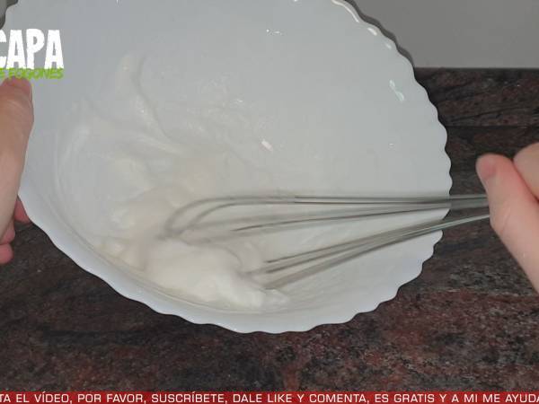 Calamares a la romana con mayonesa picante - Preparación paso 4