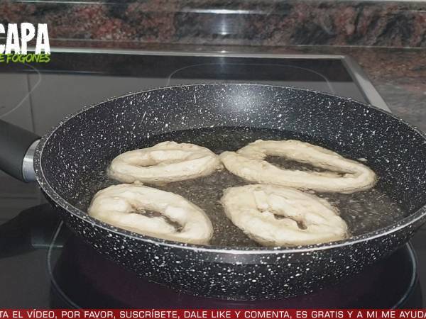 Calamares a la romana con mayonesa picante - Preparación paso 8