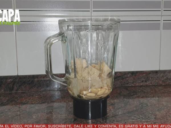 Ajoblanco malagueño - Preparación paso 1