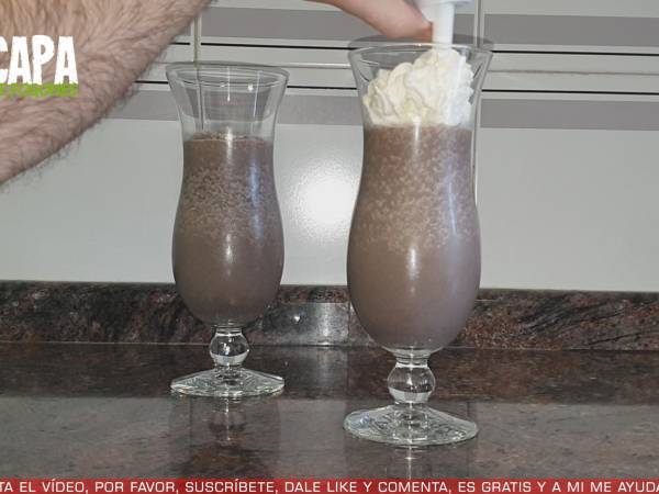 Frappé de oreo (Batido de oreo) - Preparación paso 2