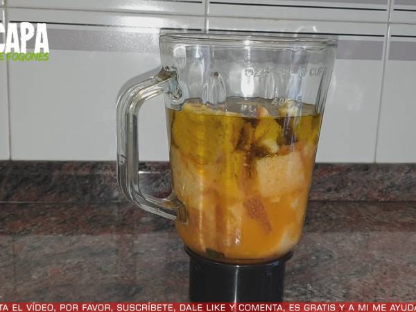 Salmorejo de naranja - Preparación paso 2