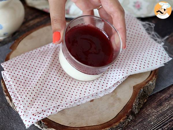 Panna cotta con coulis de frutos rojos - Preparación paso 6