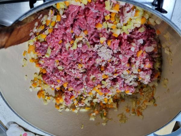 Cottage Pie, pastel de carne y patatas {receta inglesa} - Preparación paso 2