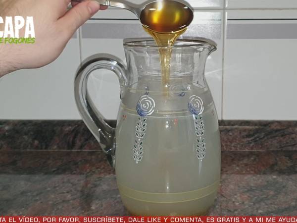 Limonada casera sin azúcar - Preparación paso 3