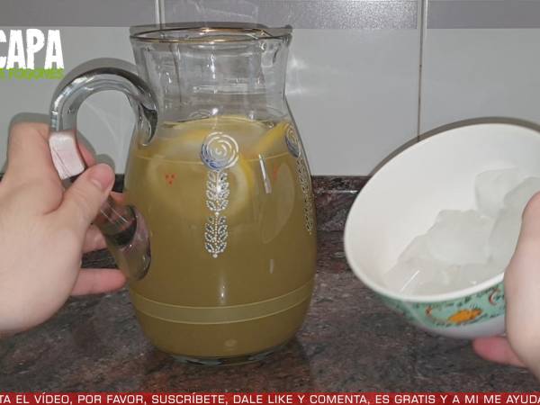Limonada casera sin azúcar - Preparación paso 5