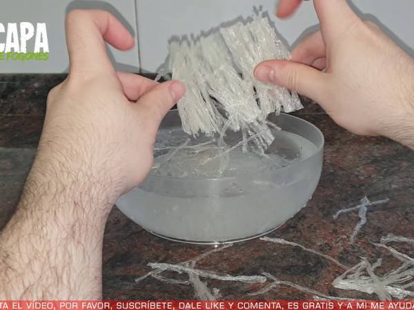 Ensalada china con salsa blanca agridulce - Preparación paso 1