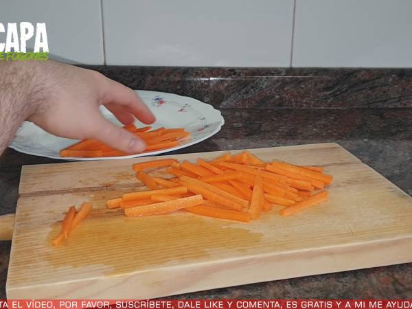 Ensalada china con salsa blanca agridulce - Preparación paso 4