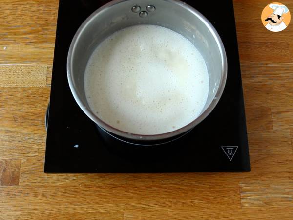 Panna cotta de vainilla casera, la verdadera receta tradicional italiana - Preparación paso 2