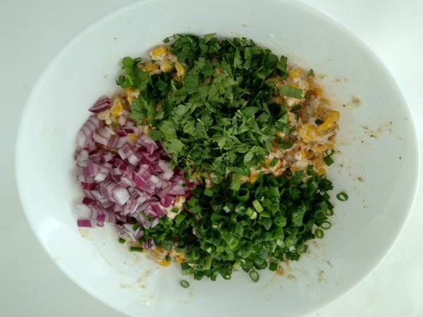 Ensalada de maíz {receta mexicana} - Preparación paso 5