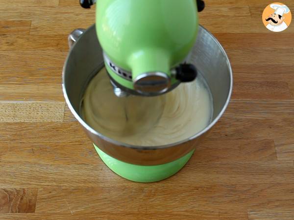 Bundt Cake para Halloween con glaseado terroríficamente divertido - Preparación paso 1