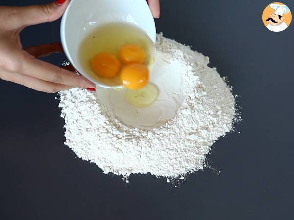 Tagliolini, el paso a paso de esta pasta fresca al huevo - Preparación paso 1