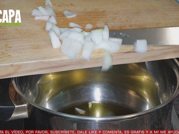 Crema de coliflor y almendras - Preparación paso 1