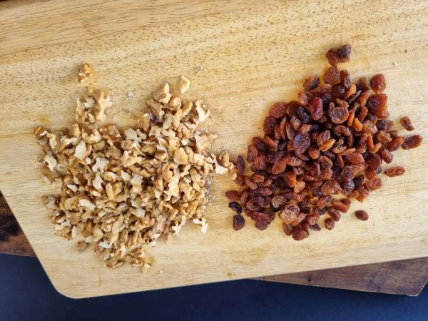 Pan de espelta, cerveza negra, nueces y pasas {en panificadora} - Preparación paso 3