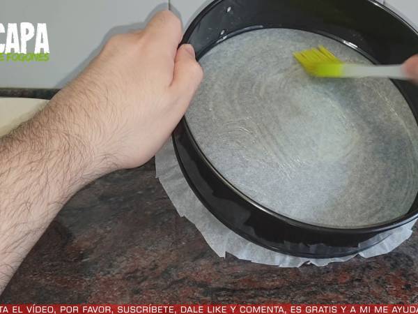 Tarta flor de turrón - Preparación paso 2