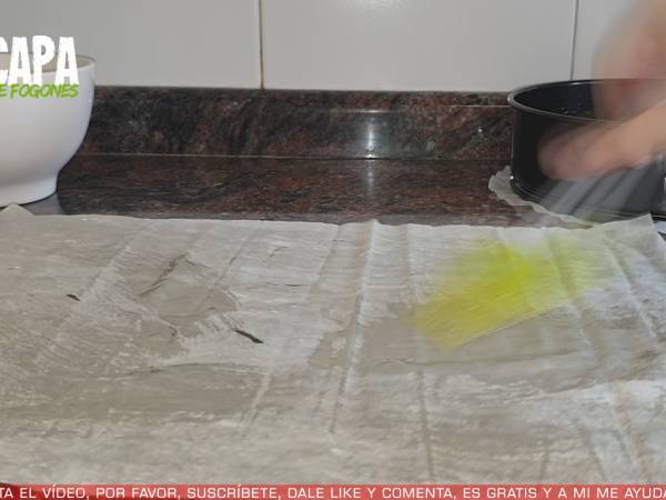 Tarta flor de turrón - Preparación paso 3