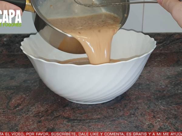 Tarta flor de turrón - Preparación paso 9