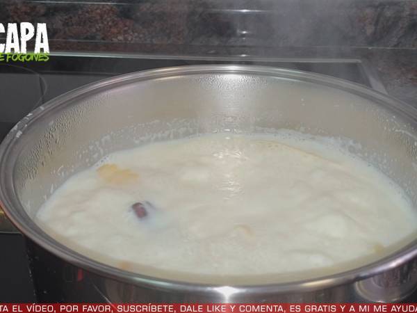 Pudin o Budin de pan - Preparación paso 3