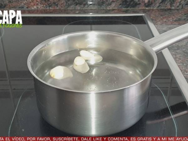 Sopa de ajo - Preparación paso 1