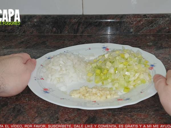 Guiso de rape y langostinos - Preparación paso 5