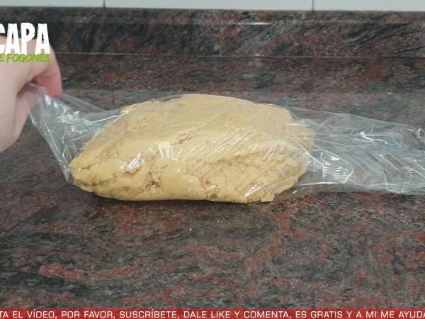 Galletas de mantequilla con mermelada de fresas - Preparación paso 4