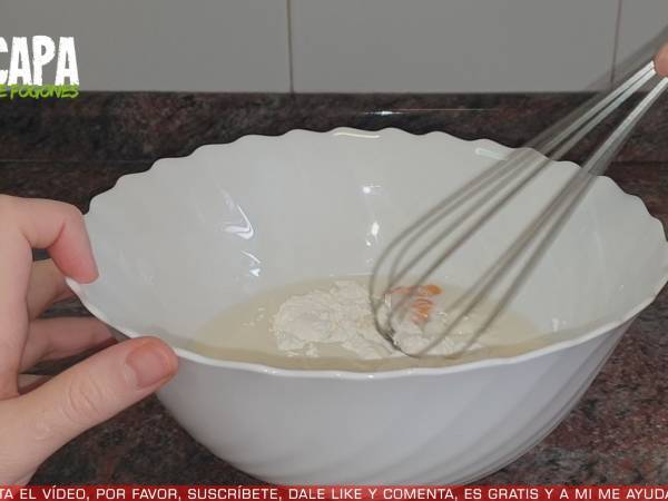 Natillas de chocolate rosa - Preparación paso 2