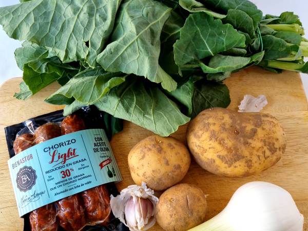 Caldo verde {Receta portuguesa} - Preparación paso 1