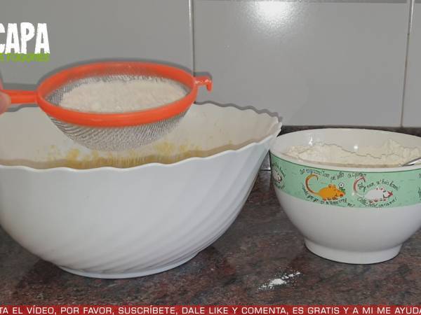 Bizcocho de chocolate y naranja - Preparación paso 4