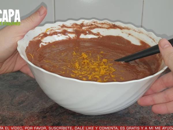 Bizcocho de chocolate y naranja - Preparación paso 10